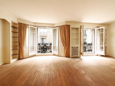 Appartement de luxe 2 chambres en vente à Saint-Germain, Odéon, Monnaie, Paris, Île-de-France