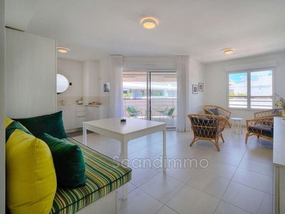 Appartement de luxe de 2 chambres en vente à Antibes, France