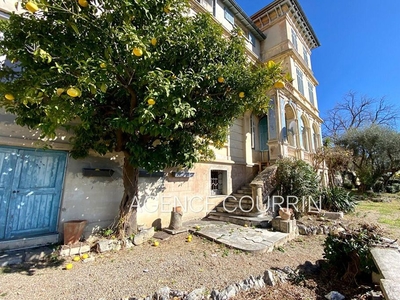 3 bedroom luxury Flat for sale in Grasse, French Riviera