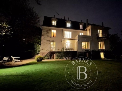 5 bedroom luxury House for sale in La Celle-Saint-Cloud, France