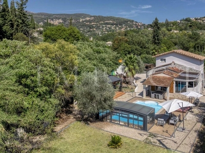 5 room luxury House for sale in Grasse, France