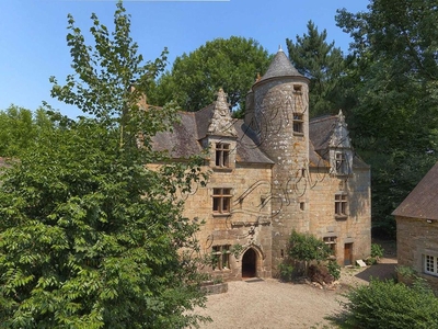 7 room luxury House for sale in Quintin, Brittany