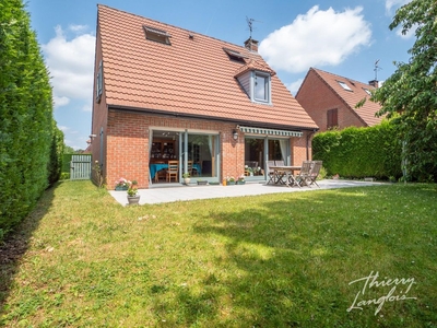 Maison de 7 pièces de luxe en vente à Villeneuve-d'Ascq, France