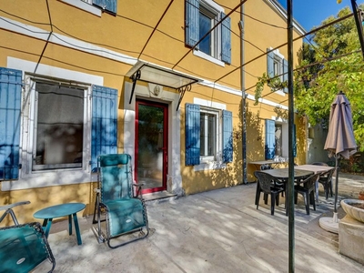 Maison de luxe 4 chambres en vente à Arles, Provence-Alpes-Côte d'Azur