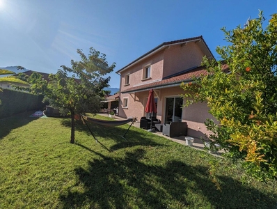 4 bedroom luxury House for sale in Champ-sur-Drac, France