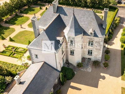Prestigieux château en vente Saumur, Pays de la Loire
