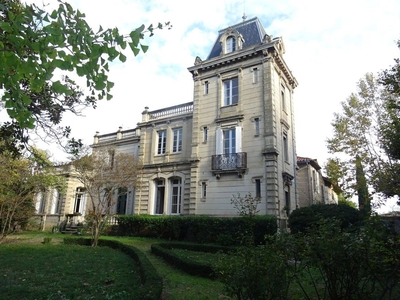 Maison de luxe 8 chambres en vente à Narbonne, France