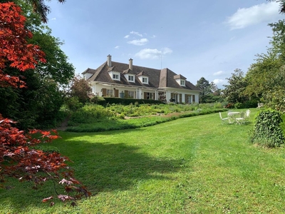 11 room luxury House for sale in Marly-sur-Arroux, France
