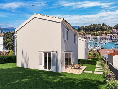 Maison de luxe de 4 pièces en vente à Saint-Mandrier-sur-Mer, Provence-Alpes-Côte d'Azur