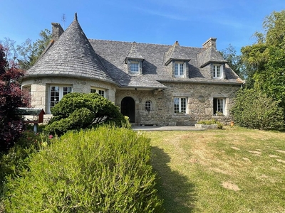 8 room luxury House for sale in Saint-Pol-de-Léon, Brittany