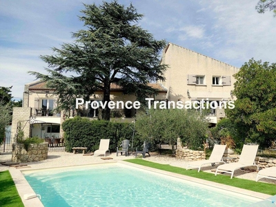 Maison de luxe en vente à Vacqueyras, Provence-Alpes-Côte d'Azur