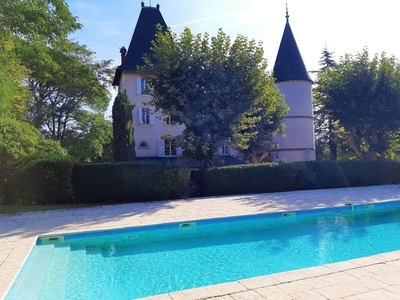 Prestigieux château de 1400 m2 en vente - Saint-Maximin-la-Sainte-Baume, Provence-Alpes-Côte d'Azur