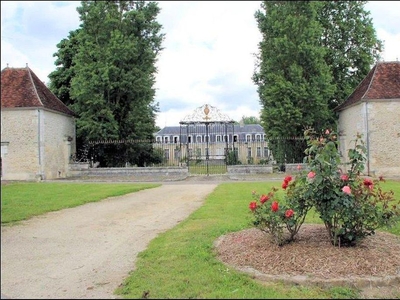 Prestigieux château de 600 m2 en vente - Serrigny, France