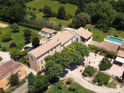 Villa de 25 pièces de luxe en vente Grans, France