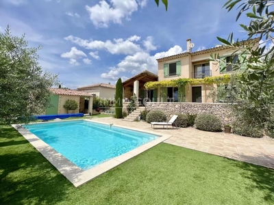 Luxury Villa for sale in Saint-Saturnin-lès-Apt, French Riviera