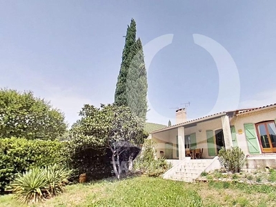 Villa de 4 pièces de luxe en vente Cuges-les-Pins, Provence-Alpes-Côte d'Azur
