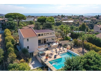 Villa de 6 pièces de luxe en vente Cagnes-sur-Mer, Provence-Alpes-Côte d'Azur