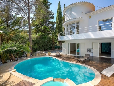 Villa de 6 pièces de luxe en vente Cannes, Provence-Alpes-Côte d'Azur