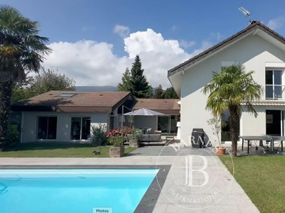 Villa de 7 pièces de luxe en vente Divonne-les-Bains, France