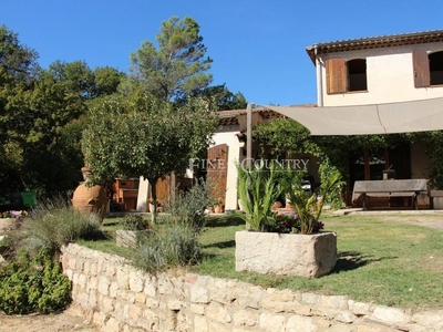 Villa de 7 pièces de luxe en vente Grasse, Provence-Alpes-Côte d'Azur