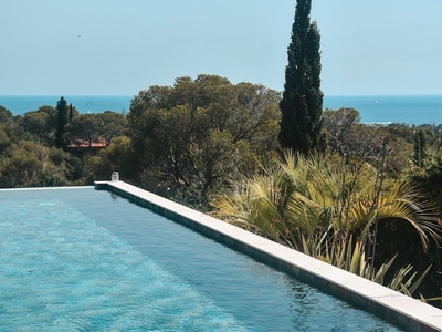 Villa de 7 pièces de luxe en vente Saint-Raphaël, Provence-Alpes-Côte d'Azur
