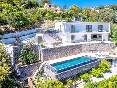Villa de 8 pièces de luxe en vente Roquebrune-sur-Argens, Provence-Alpes-Côte d'Azur