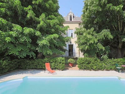 Villa de luxe de 10 pièces en vente Collonges-au-Mont-d'Or, France