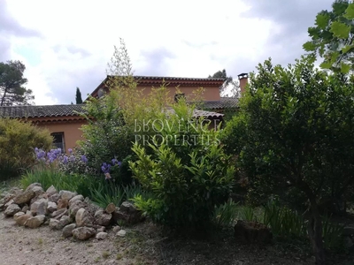 Villa de luxe de 12 pièces en vente Barjols, Provence-Alpes-Côte d'Azur