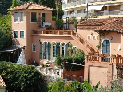 5 bedroom luxury Villa for sale in Boulevard du Garavan, Menton, Alpes-Maritimes, Provence-Alpes-Côte d'Azur