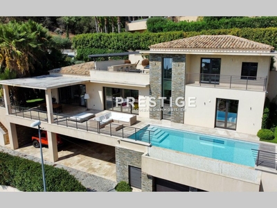 Villa de luxe de 5 pièces en vente Sainte-Maxime, France