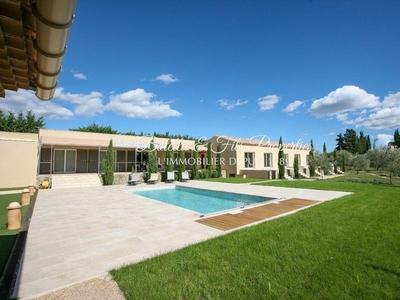 Luxury Villa for sale in Uzès, France