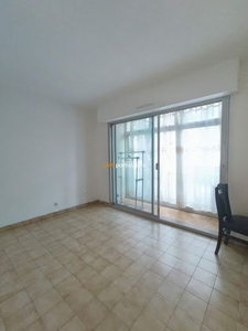 Location appartement 1 pièce 32.54 m²