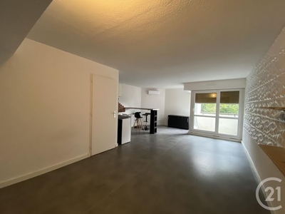 Location appartement 1 pièce 33.43 m²