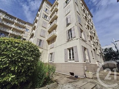 Location appartement 3 pièces 48.97 m²