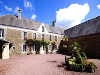 10 room luxury House for sale in Coutances, Basse-Normandie
