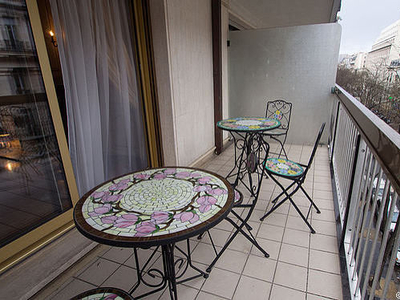 Appartement 3 chambres meublé avec garage, terrasse et ascenseurTrocadéro – Passy (Paris 16°)