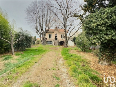 Maison 4 pièces de 75 m² à Peyrolles-en-Provence (13860)