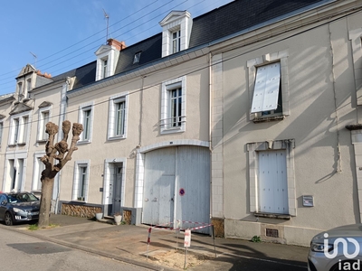Maison 7 pièces de 180 m² à Thouars (79100)