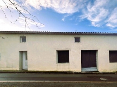 Maison de village 3 pièces de 114 m² à Saint-Sauveur-d'Aunis (17540)