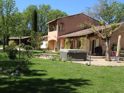 Villa de luxe de 6 pièces en vente Saint-Cannat, Provence-Alpes-Côte d'Azur