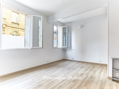 Appartement 1 pièce de 29 m² à Clichy (92110)