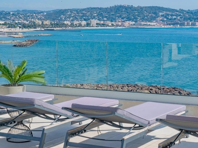 Appartement de luxe de 4 chambres en vente à Mandelieu, Provence-Alpes-Côte d'Azur