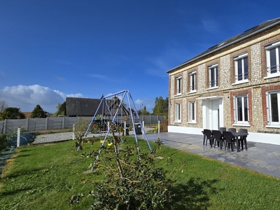 Maison traditionnelle 5 pièces de 100 m² à Saint-Martin-du-Bec (76133)