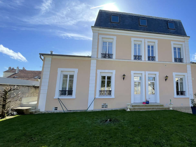 Vente maison 10 pièces 258 m² Château-Thierry (02400)