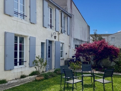 Vente maison 4 pièces 90 m² Périgny (17180)