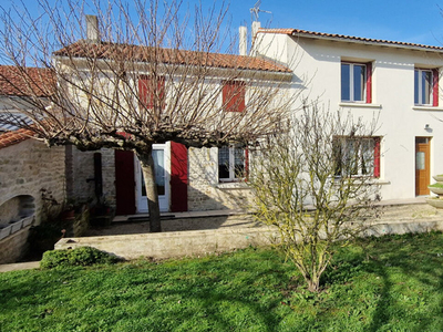 Vente maison 6 pièces 152 m² Tonnay-Charente (17430)
