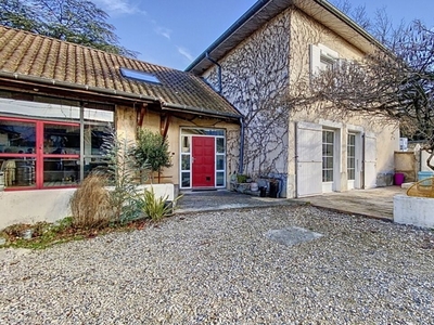 Vente maison 6 pièces 170 m² Bourgoin-Jallieu (38300)