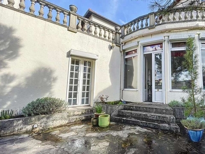 Vente maison 7 pièces 210 m² Maisons-Alfort (94700)