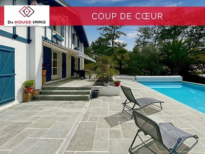 Vente maison 8 pièces 201 m²