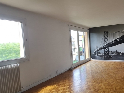 Appartement 3 pièces de 64 m² à Bondy (93140)